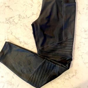 Athleta gleam moto tights